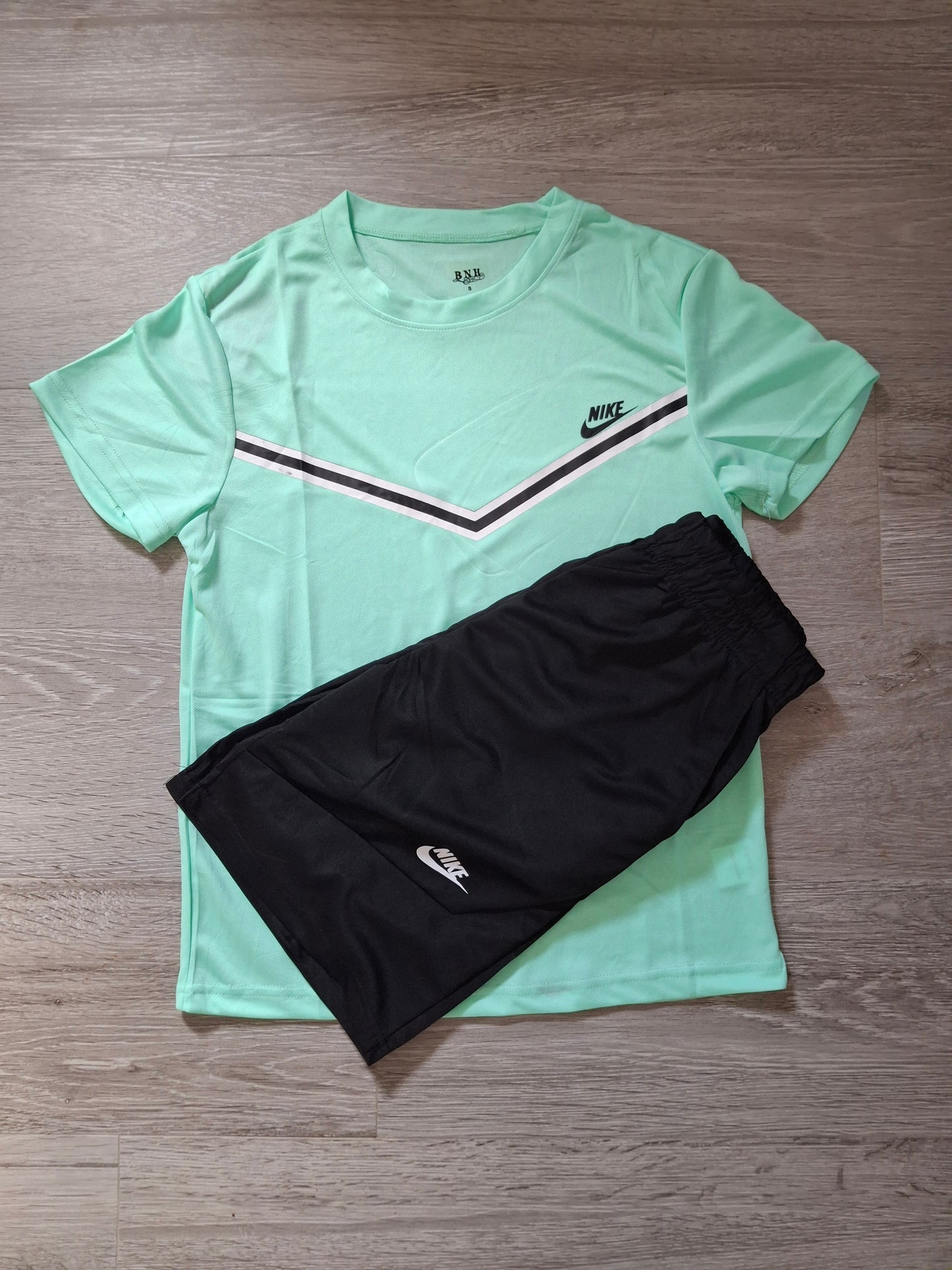 Conjunto nike teach